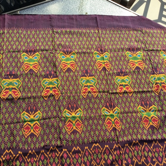 Thai Silk with Butterflies - Picture 2 of 10